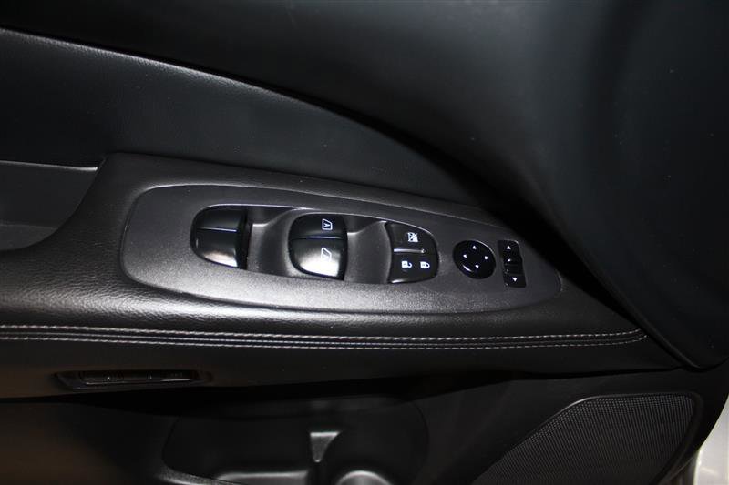 Used 2013 Nissan Pathfinder SL w/ SL Premium Pkg AWD/4WD image 24
