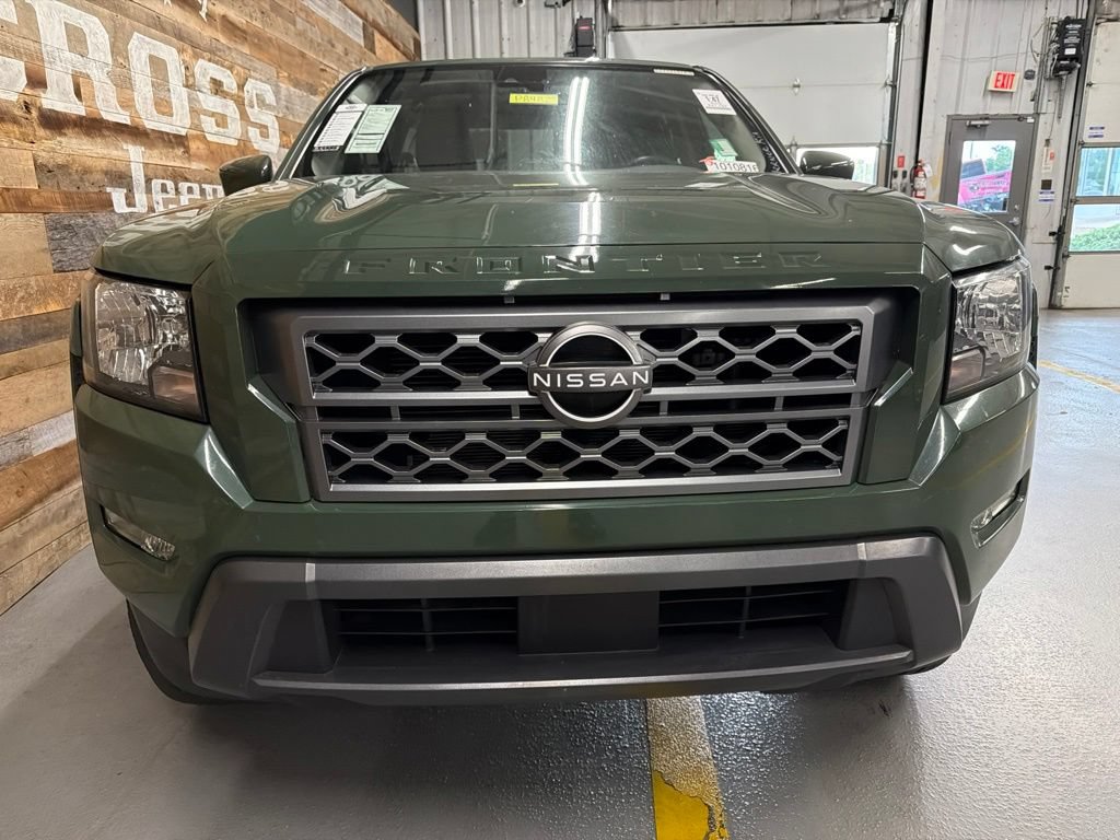 Used 2022 Nissan Frontier SV RWD image 4