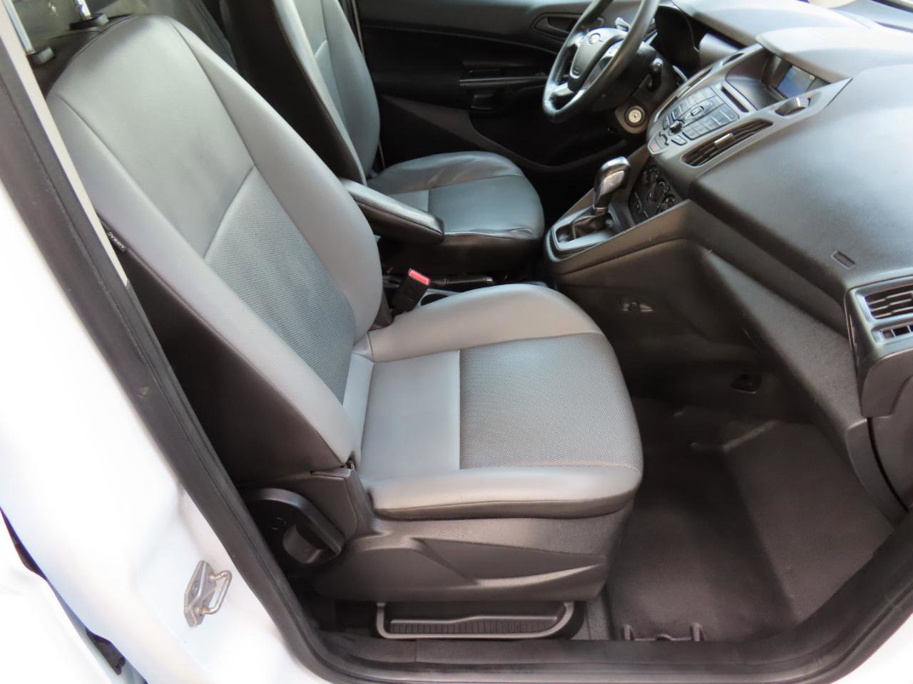 Used 2015 Ford Transit Connect XL FWD image 22