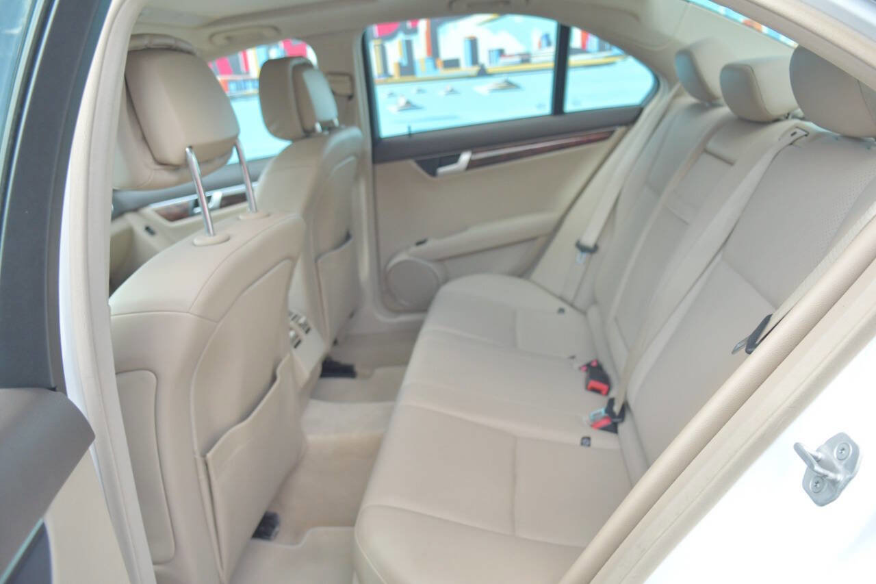 Used 2013 Mercedes-Benz C 300 4MATIC Sedan w/ Multimedia Pkg image 12