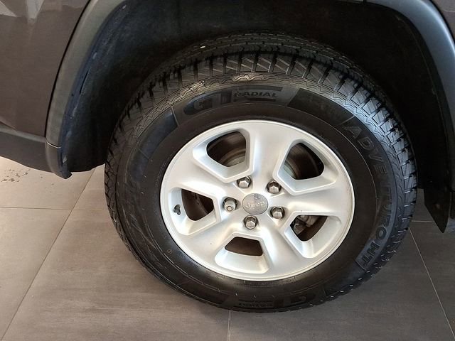 Used 2015 Jeep Grand Cherokee Laredo w/ Quick Order Package 23E image 7