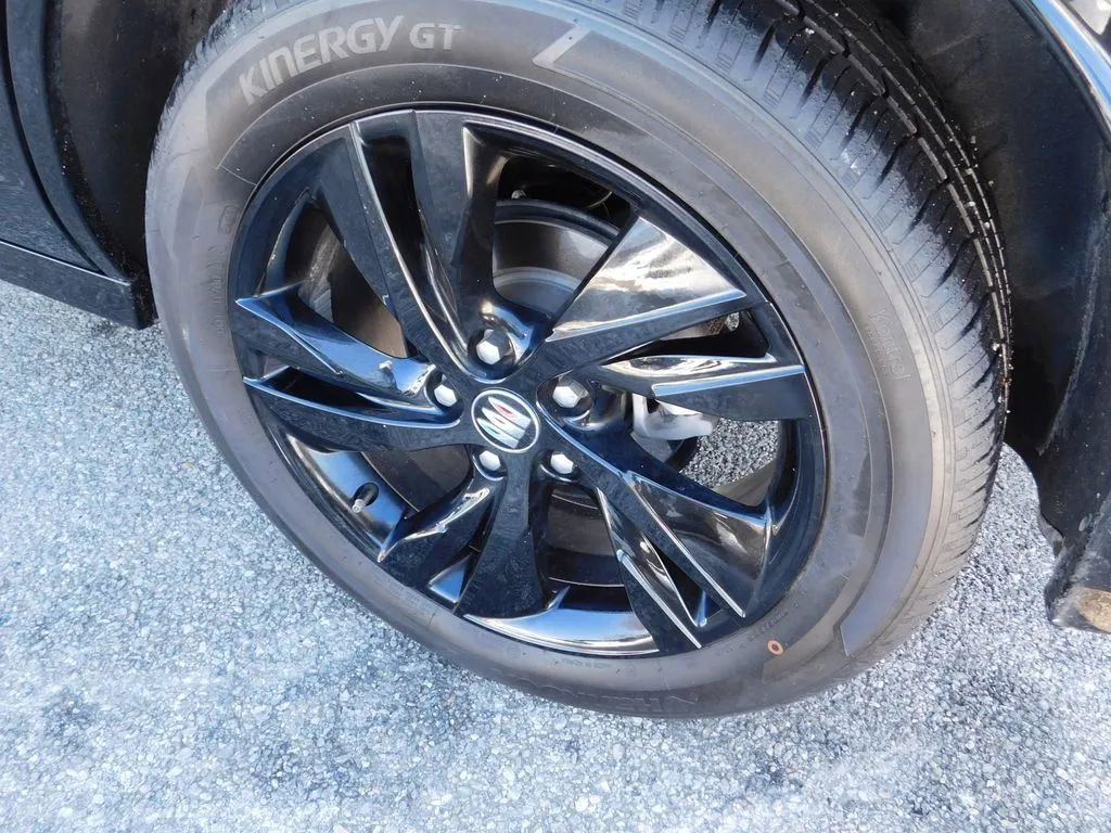 Used 2024 Buick Encore GX Sport Touring w/ Comfort Package image 9