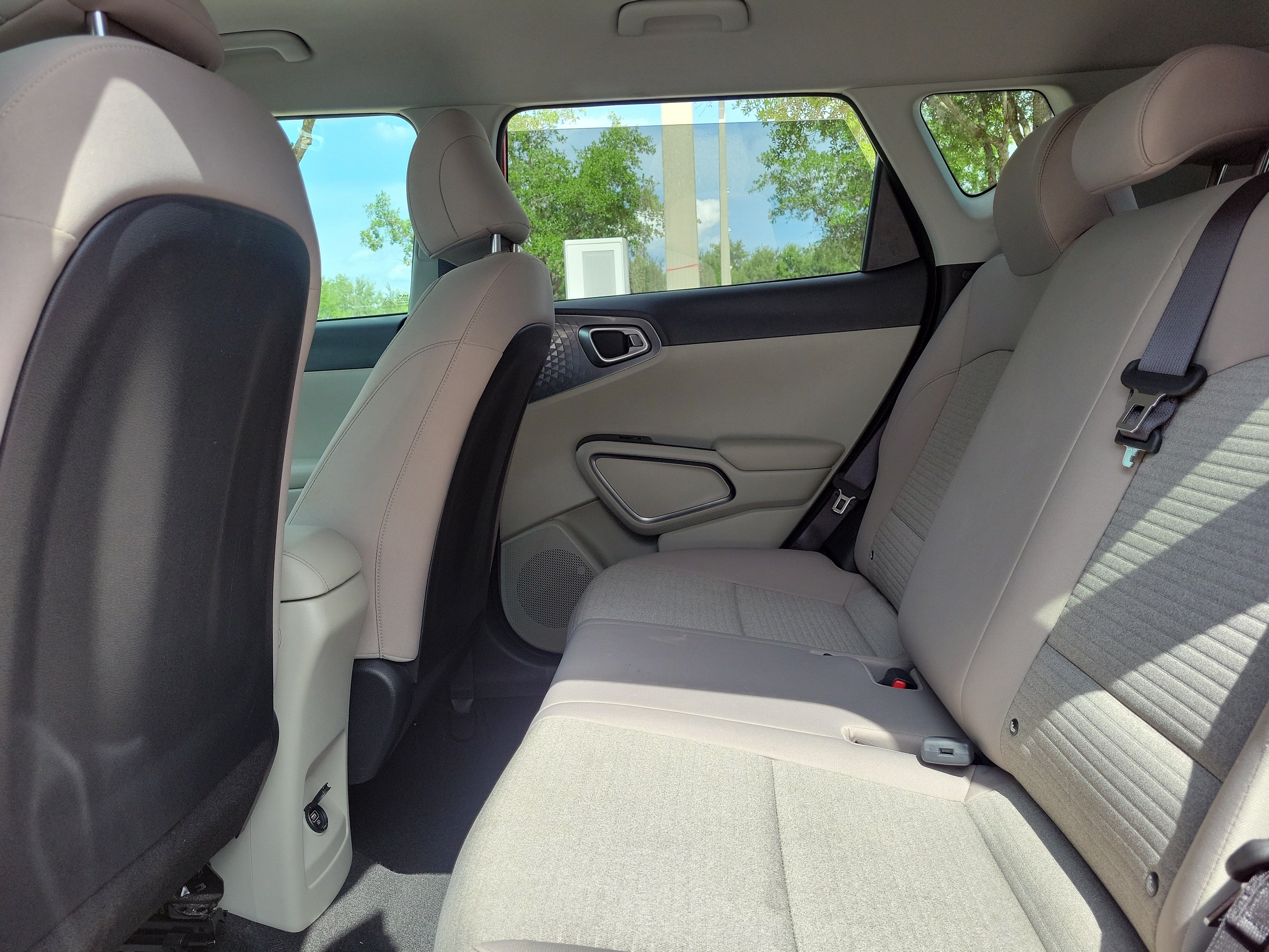 Used 2022 Kia Soul S FWD image 18