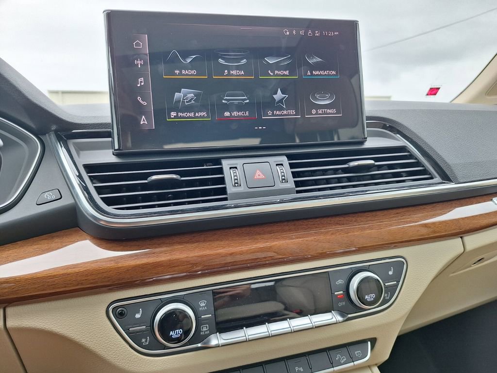 Used 2023 Audi Q5 2.0T Premium Plus AWD/4WD image 13