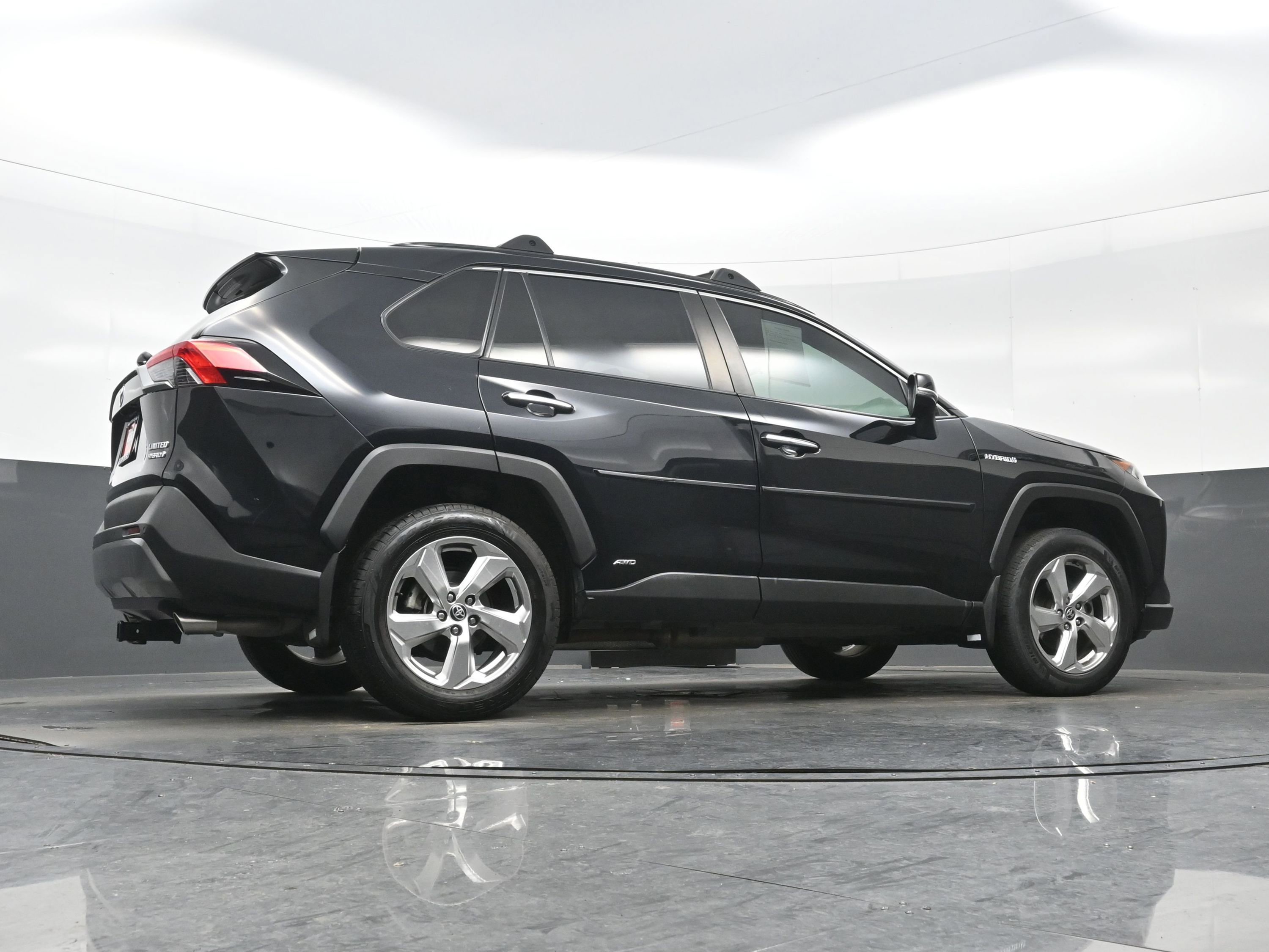 Used 2021 Toyota RAV4 Limited w/ Limited Grade Weather Package image 33