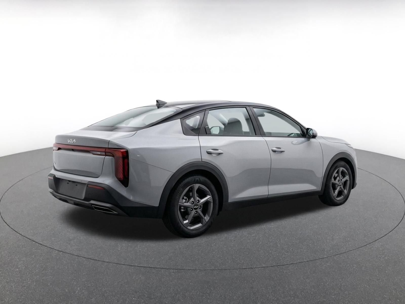 Used 2026 Kia K4 FWD image 8