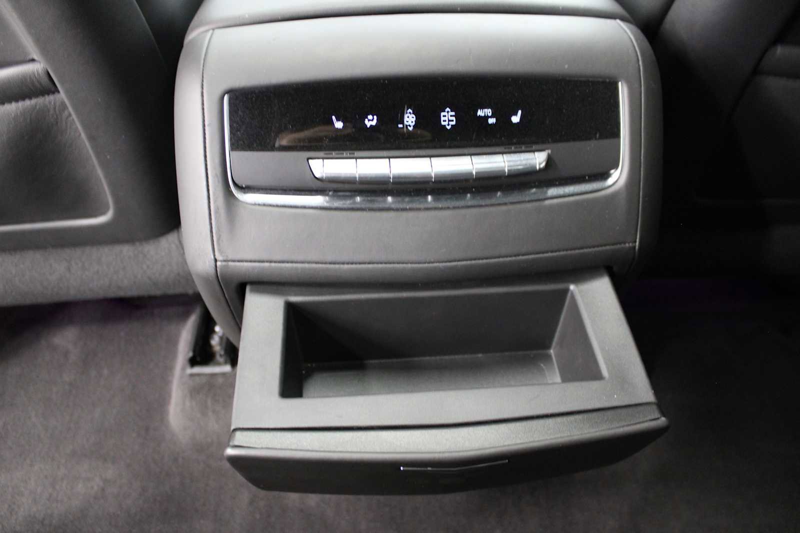 Certified 2024 Cadillac Escalade ESV Sport Platinum w/ LPO, ONYX Package image 56