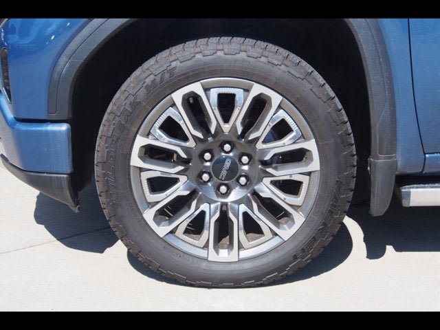 Used 2024 GMC Sierra 1500 Denali Ultimate AWD/4WD image 10