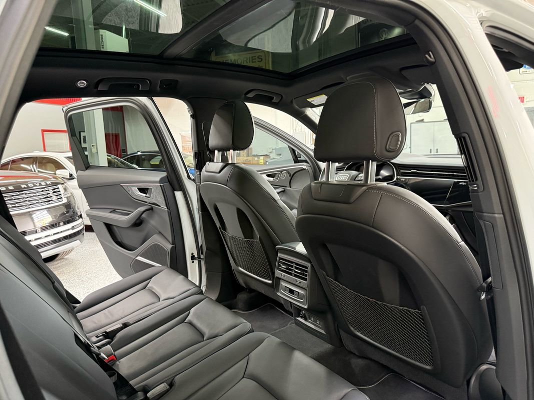 Used 2025 Audi Q7 2.0T Premium Plus w/ Premium Plus Package AWD/4WD image 21
