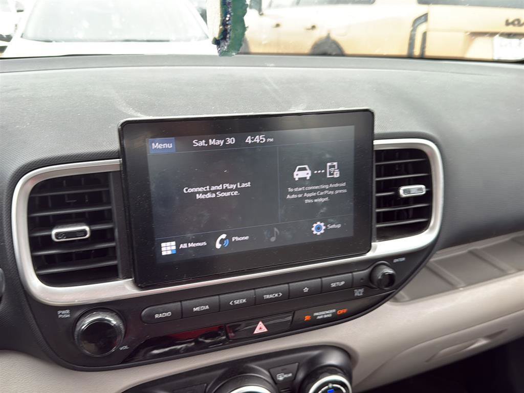 Used 2021 Hyundai Venue SEL FWD image 5