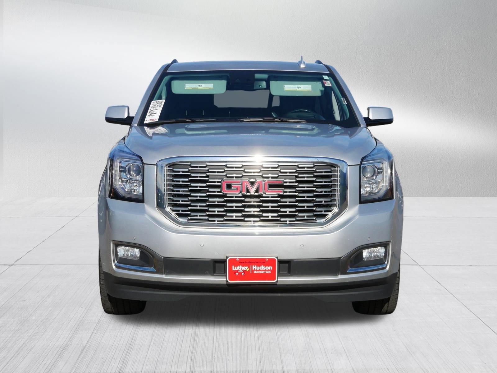 Used 2020 GMC Yukon Denali w/ Denali Premium Package image 2