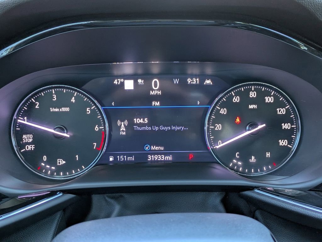 Used 2023 Buick Envision Avenir image 27