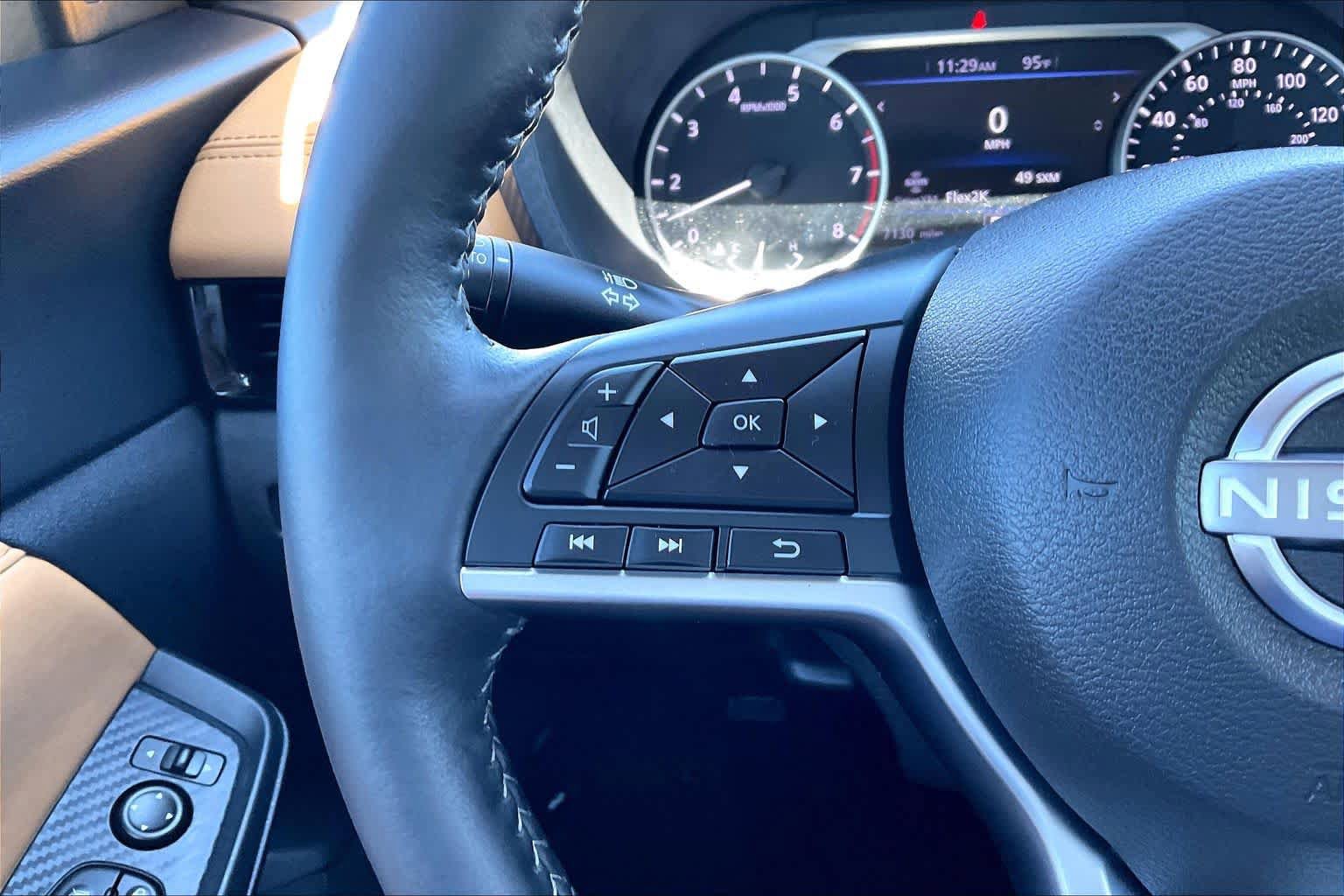Used 2025 Nissan Sentra SV w/ SV Premium Package FWD image 24