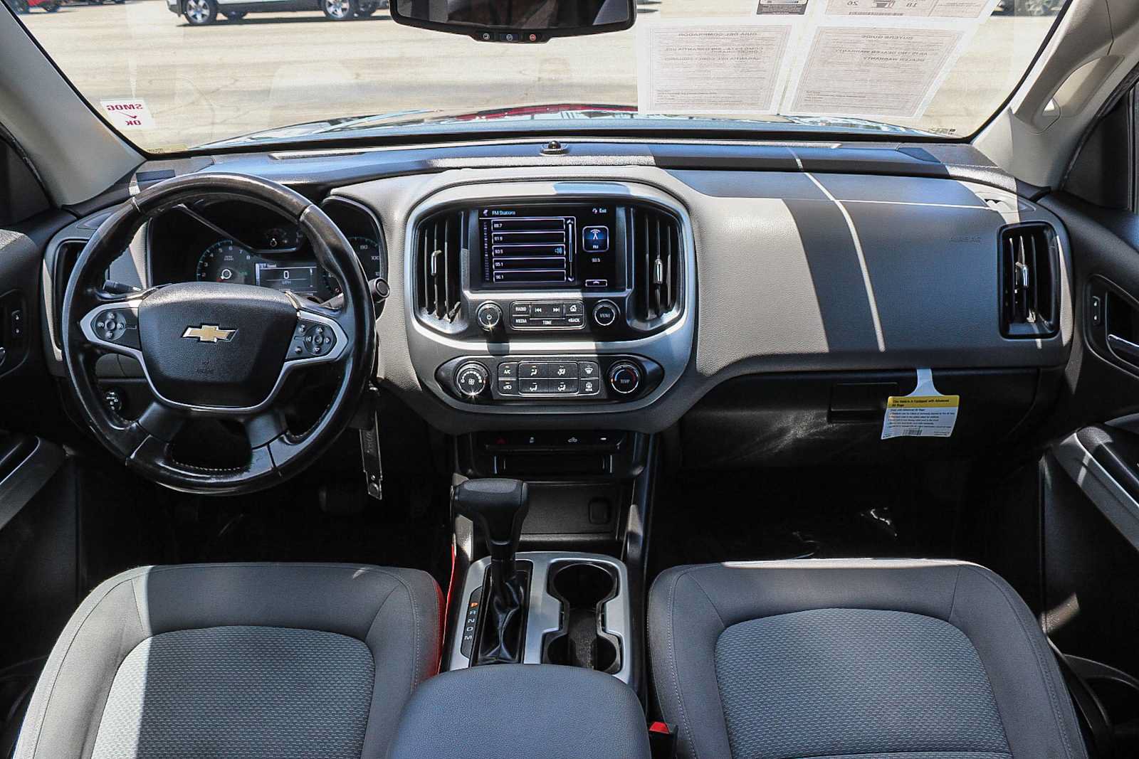 Used 2016 Chevrolet Colorado LT w/ LT Convenience Package RWD image 12