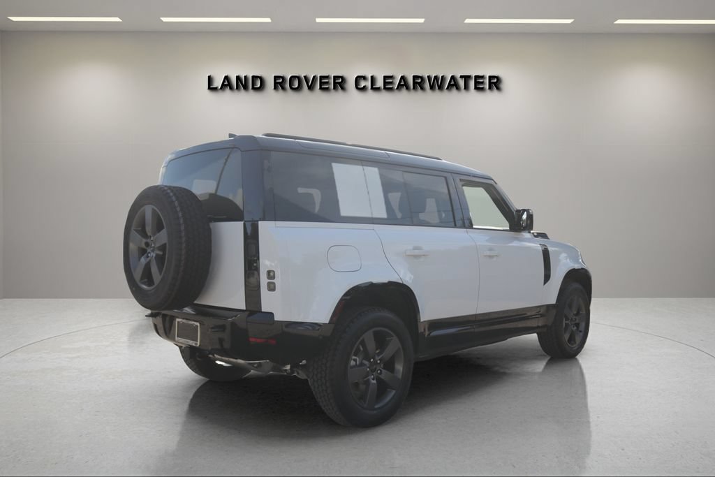 New 2026 Land Rover Defender 110 X-Dynamic SE AWD/4WD image 5