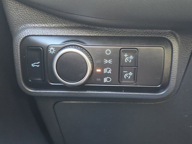 Used 2025 Ford Explorer Active RWD image 23