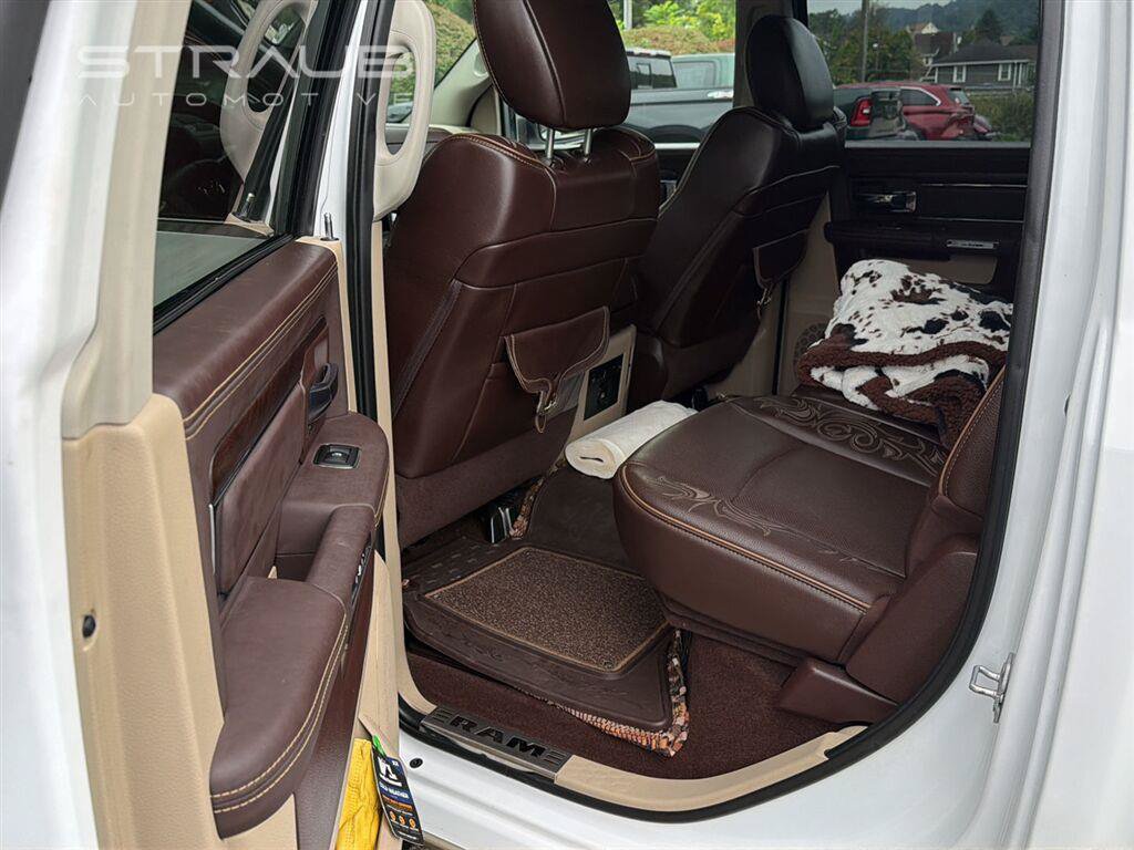 Used 2016 RAM 1500 Laramie Longhorn w/ Convenience Group AWD/4WD image 16