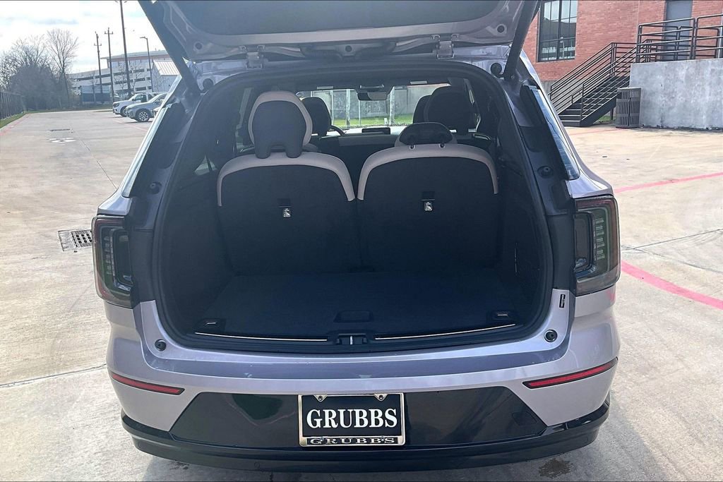 New 2026 Volvo EX90 Plus RWD image 45