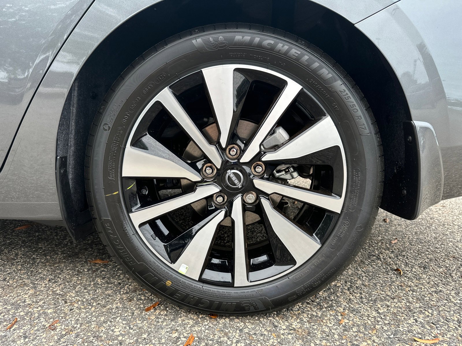 New 2025 Nissan Sentra SV w/ SV Premium Package image 19