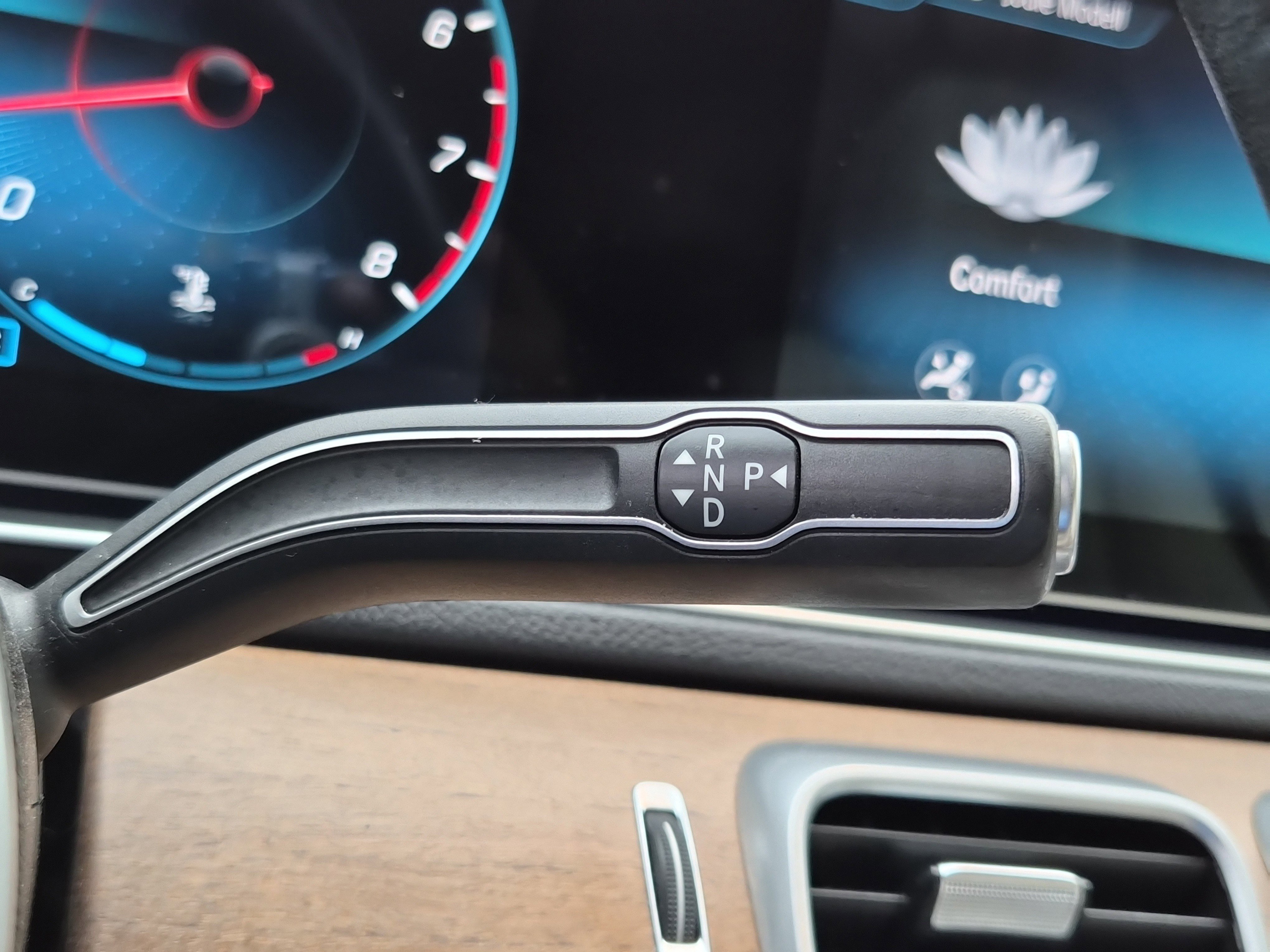 Used 2022 Mercedes-Benz GLE 350 w/ Premium Package image 31