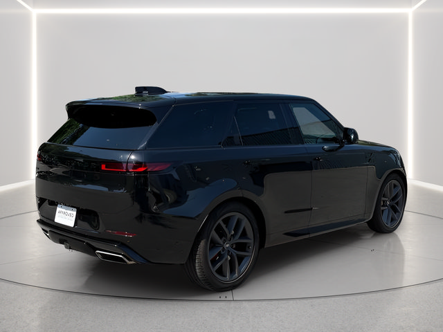 Used 2024 Land Rover Range Rover Sport Dynamic SE AWD/4WD image 5