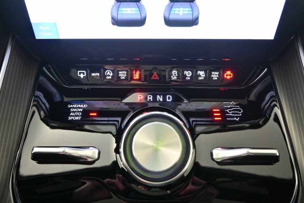 New 2026 Jeep Grand Wagoneer Summit w/ Premium Group III image 35