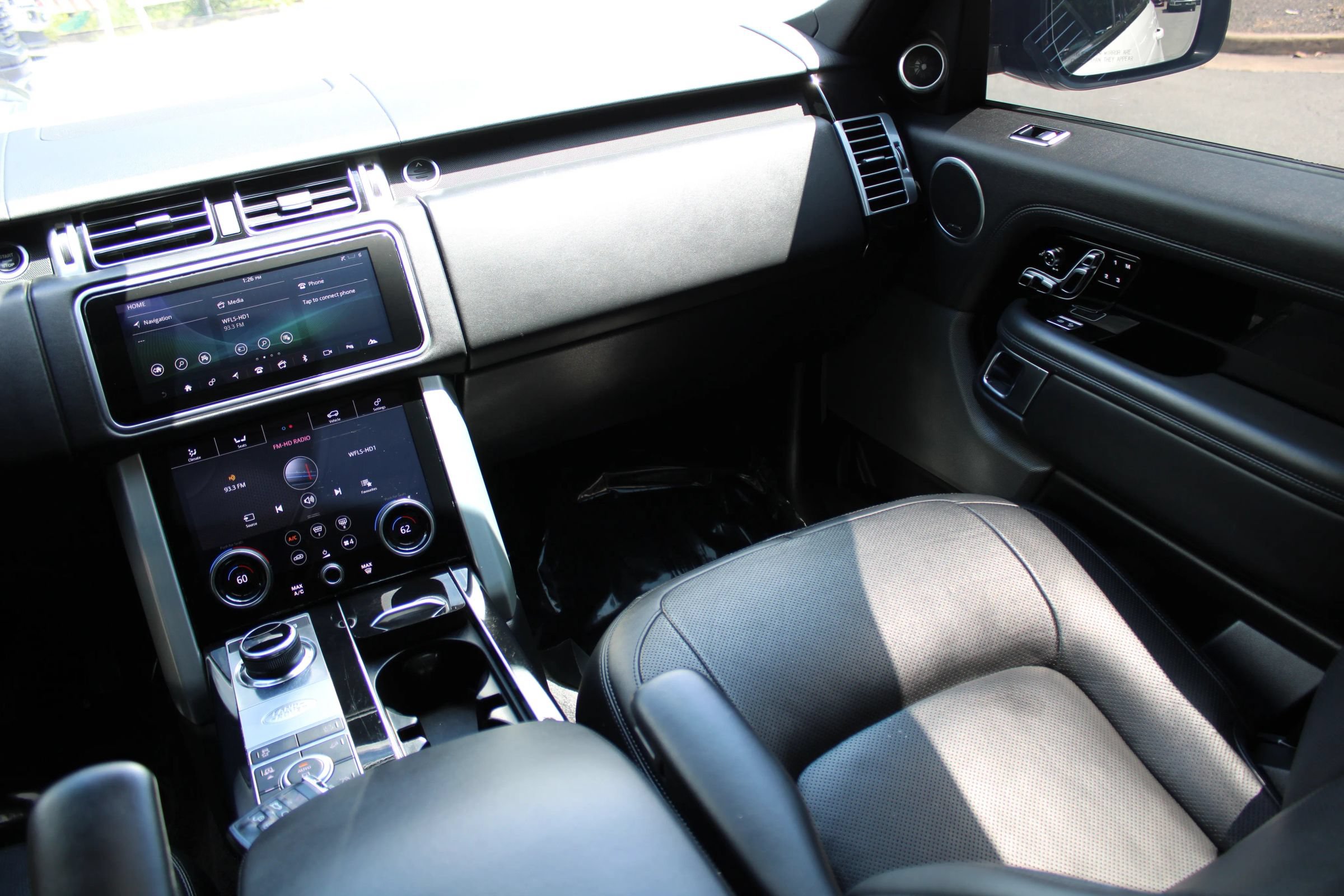 Used 2019 Land Rover Range Rover Supercharged AWD/4WD image 16