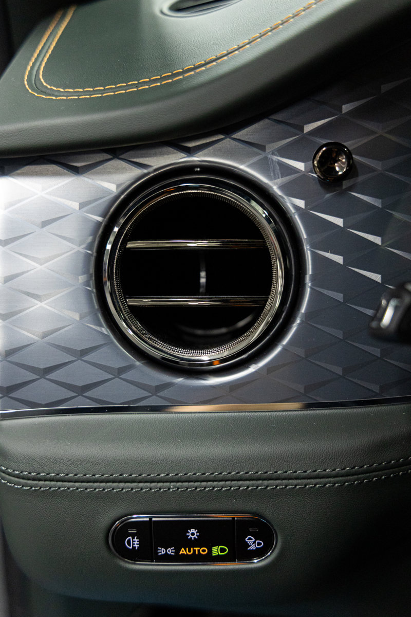 New 2026 Bentley Bentayga Speed AWD/4WD image 31