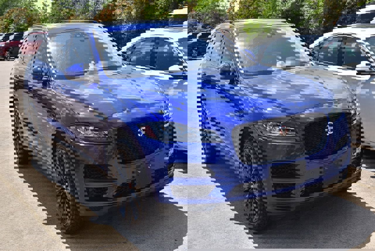 Used 2018 Jaguar F-PACE Prestige image 4