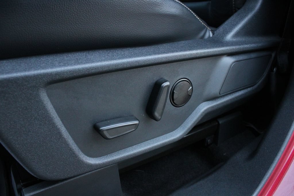 Used 2025 Ford Bronco Badlands AWD/4WD image 3