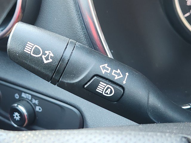 Used 2023 Chevrolet Blazer LT w/ Convenience Package image 37