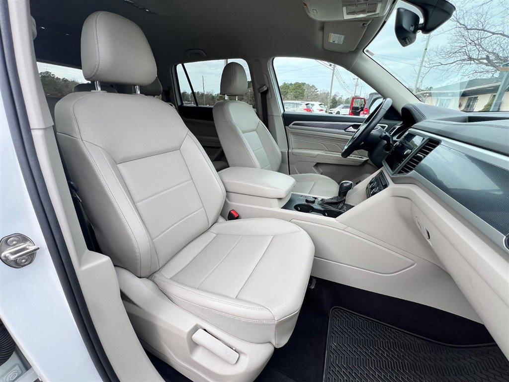 Used 2021 Volkswagen Atlas SE image 24