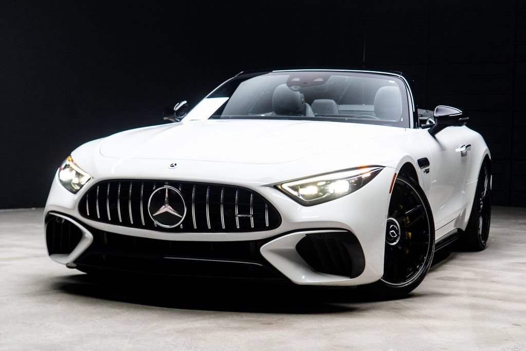 Used 2022 Mercedes-Benz SL 55 AMG 4MATIC w/ Driver Assistance Package image 2