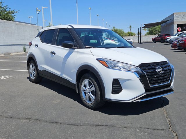Used 2024 Nissan Kicks S FWD image 3