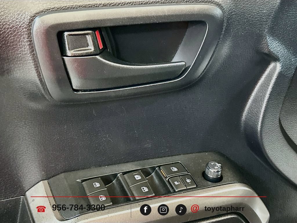 Used 2019 Toyota Tacoma SR5 RWD image 16