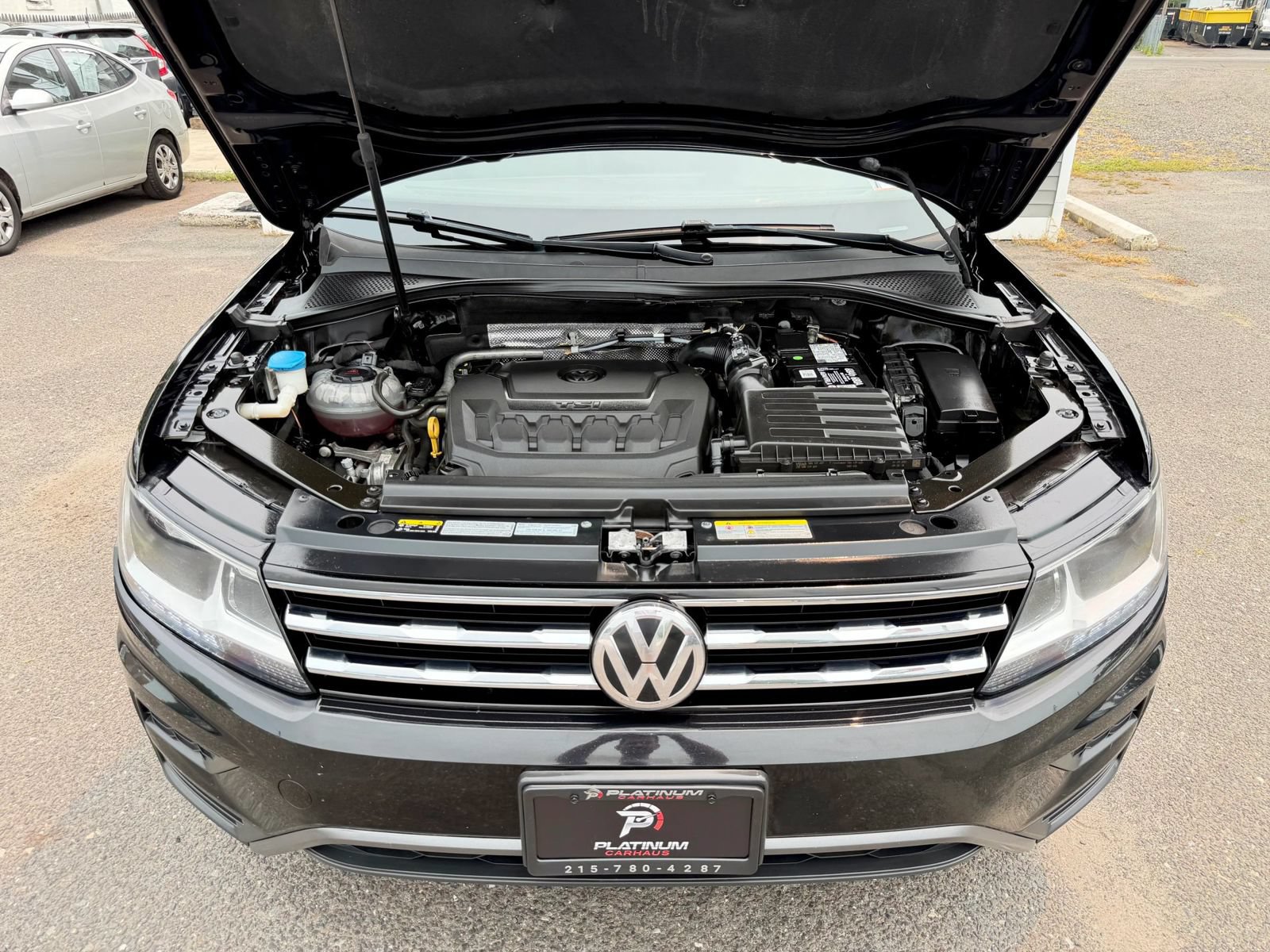 Used 2021 Volkswagen Tiguan SE w/ Panoramic Sunroof Package AWD/4WD image 18