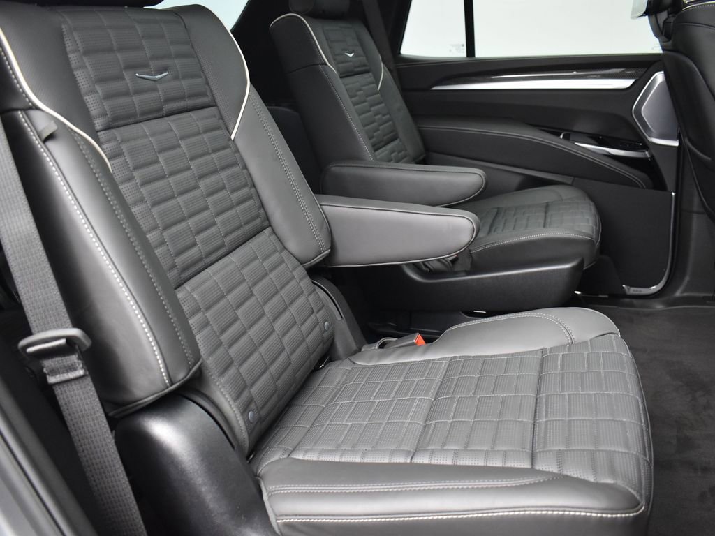 Certified 2026 Cadillac Escalade V w/ LPO, Onyx Lite Package image 36