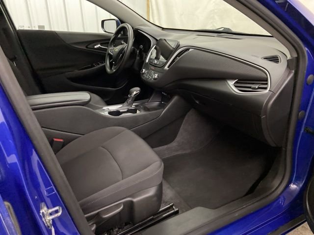 Used 2023 Chevrolet Malibu LT FWD image 23