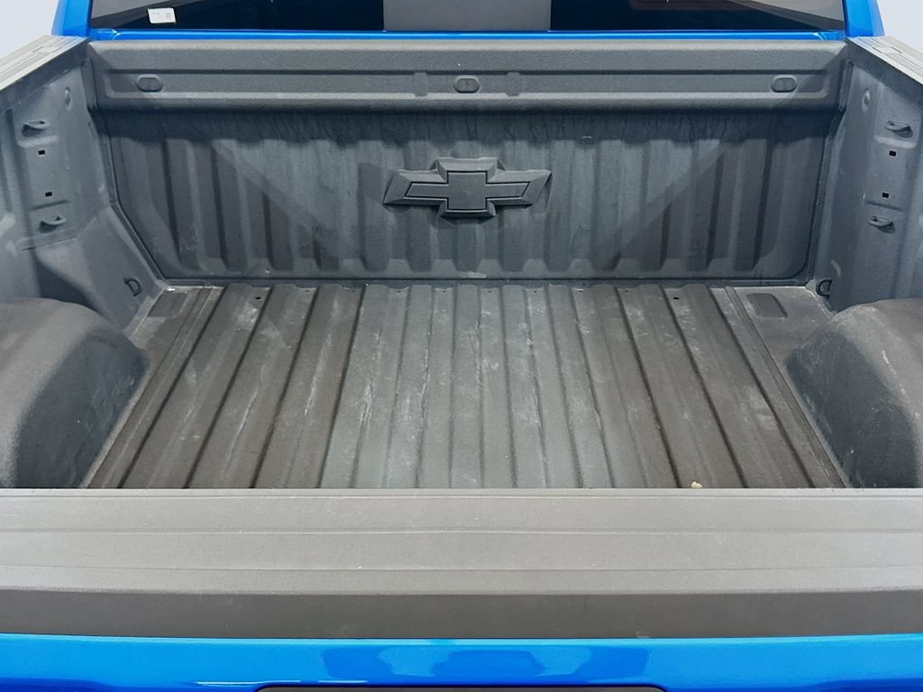 Used 2025 Chevrolet Silverado 1500 ZR2 w/ Technology Package AWD/4WD image 25