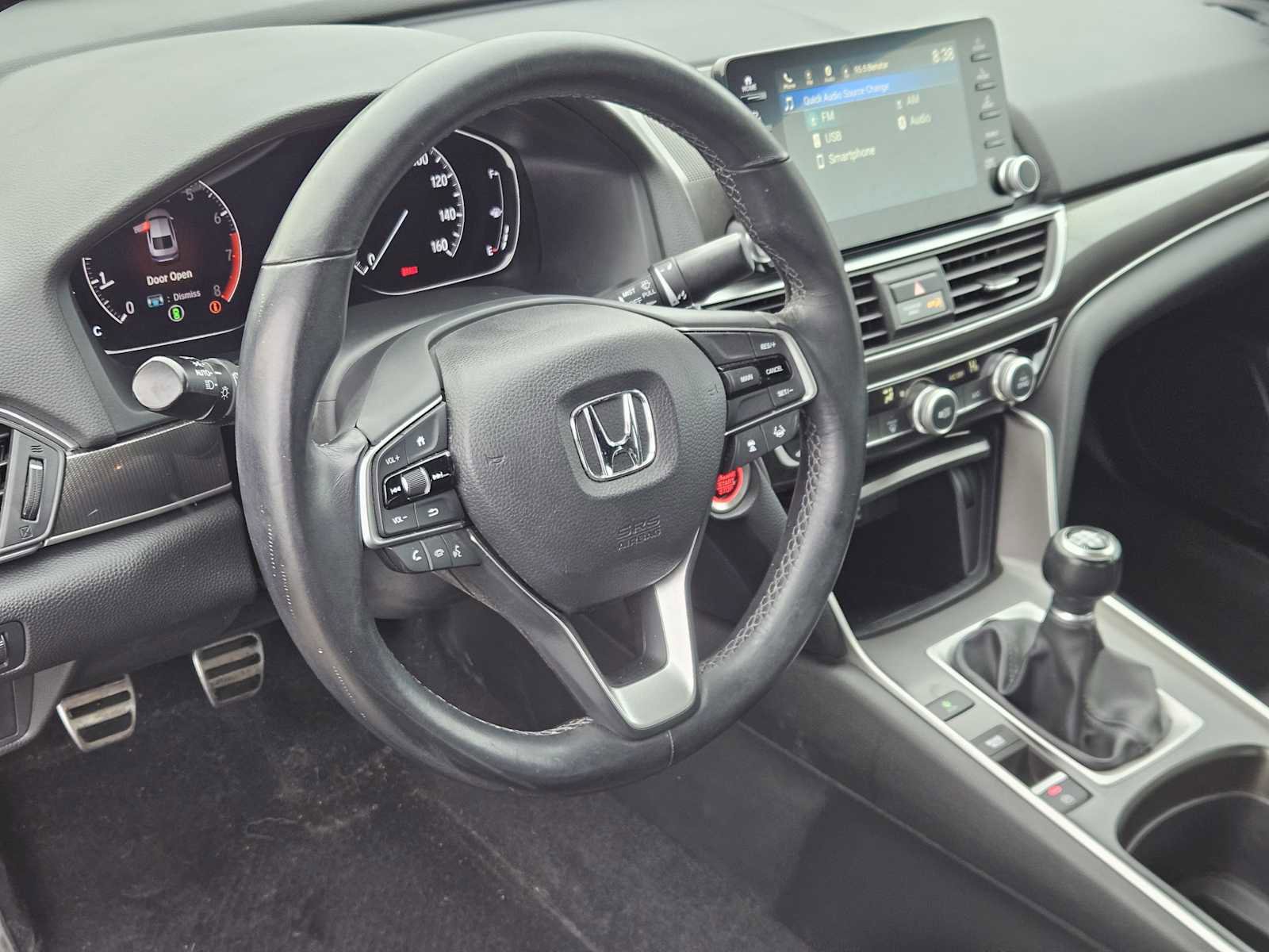 Used 2018 Honda Accord Sport image 2