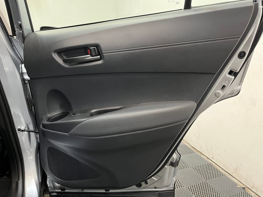 Used 2025 Toyota Corolla Cross AWD Hybrid image 18
