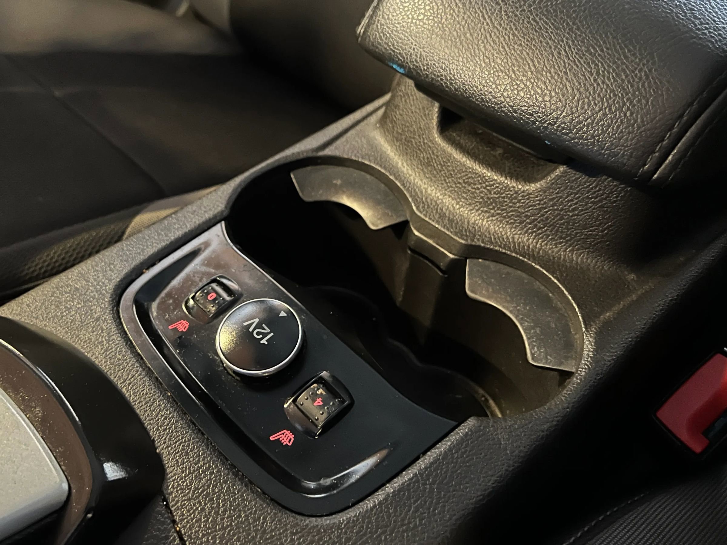 Used 2014 Ford Focus SE w/ SE Winter Package FWD image 21