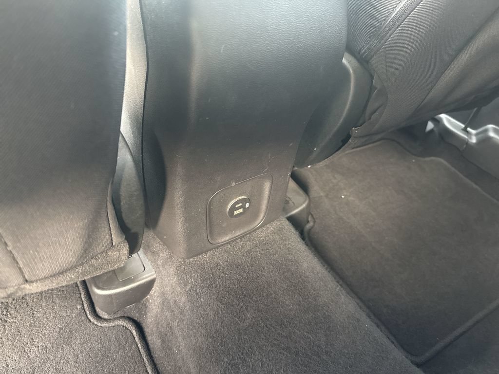 Used 2022 Ford Escape SE w/ SE Sport Appearance Package AWD/4WD image 25