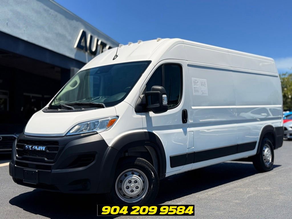 Used 2023 RAM ProMaster 2500 FWD image 1