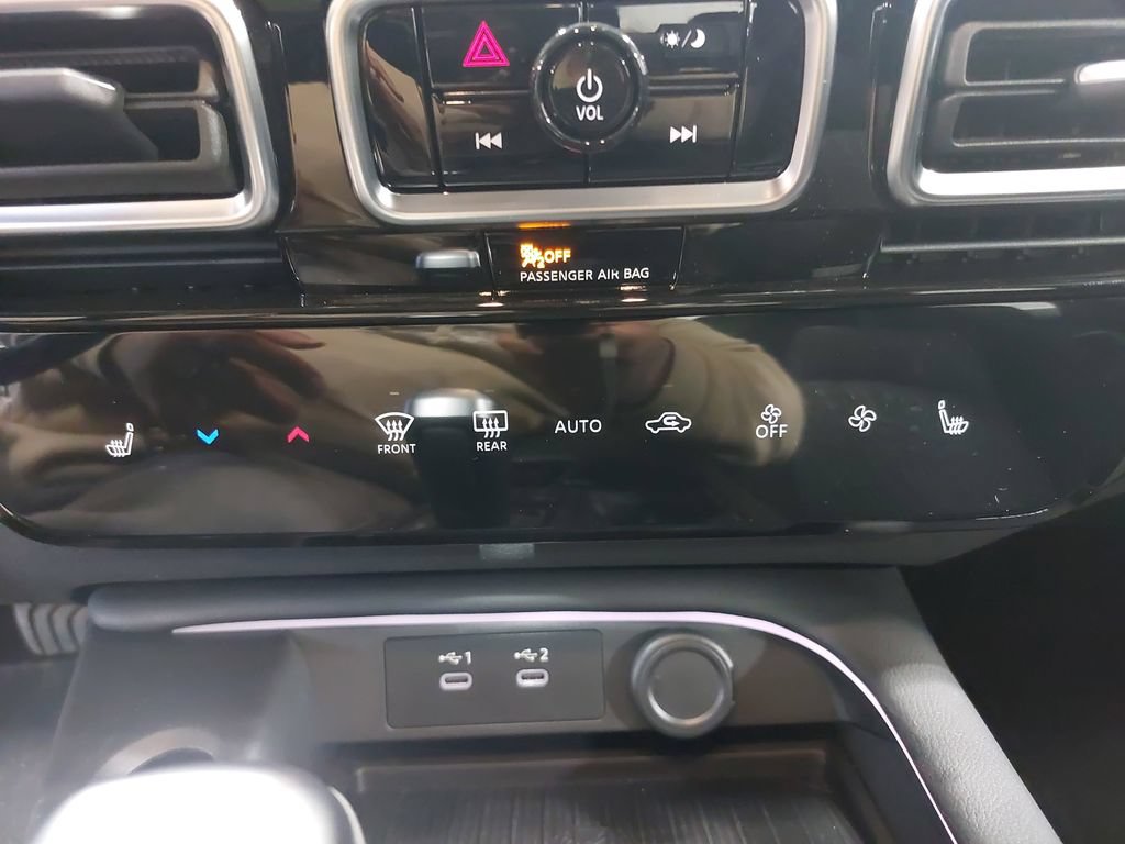 New 2026 Nissan Sentra SV w/ SV Convenience Package FWD image 20
