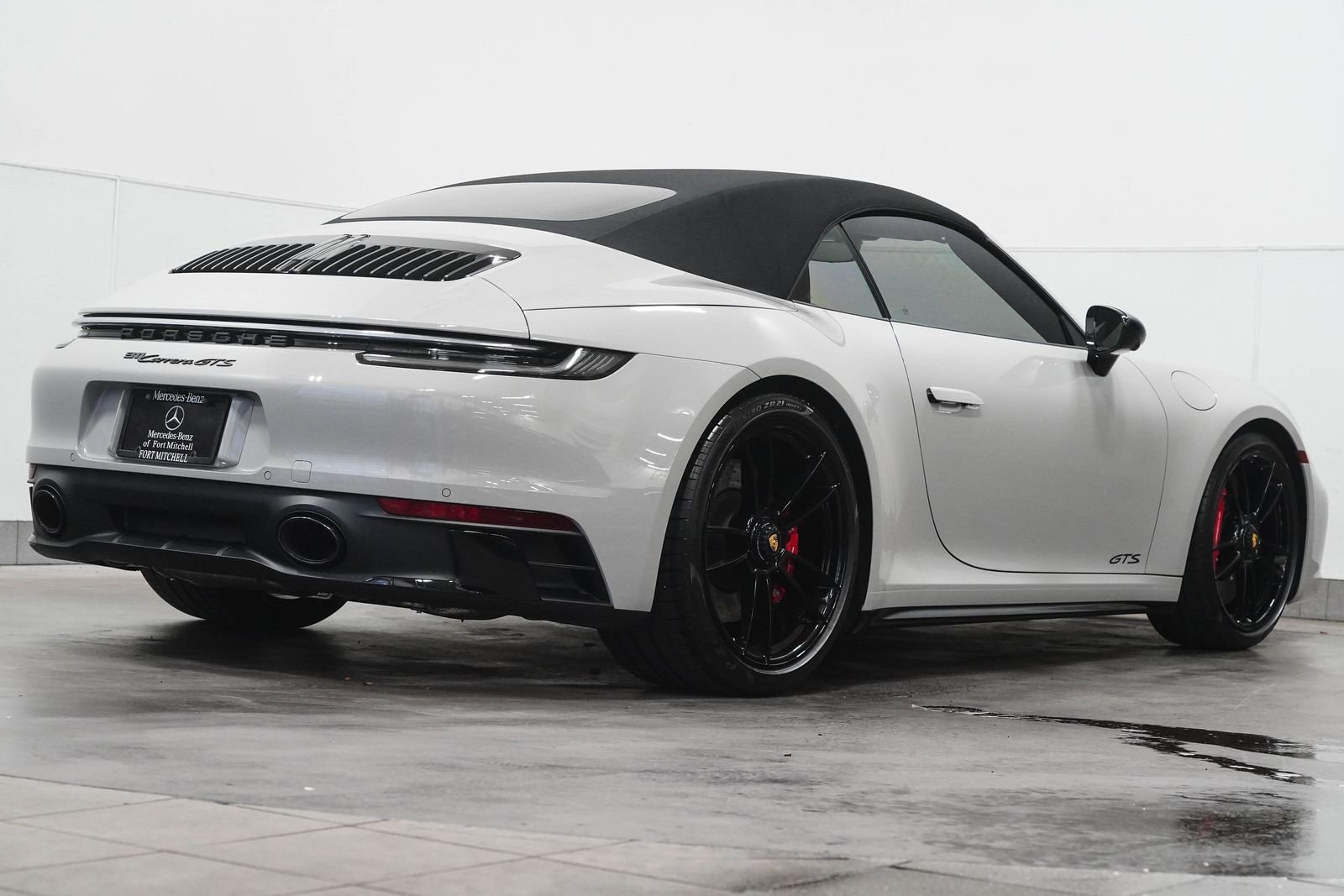 Used 2023 Porsche 911 Carrera GTS image 11