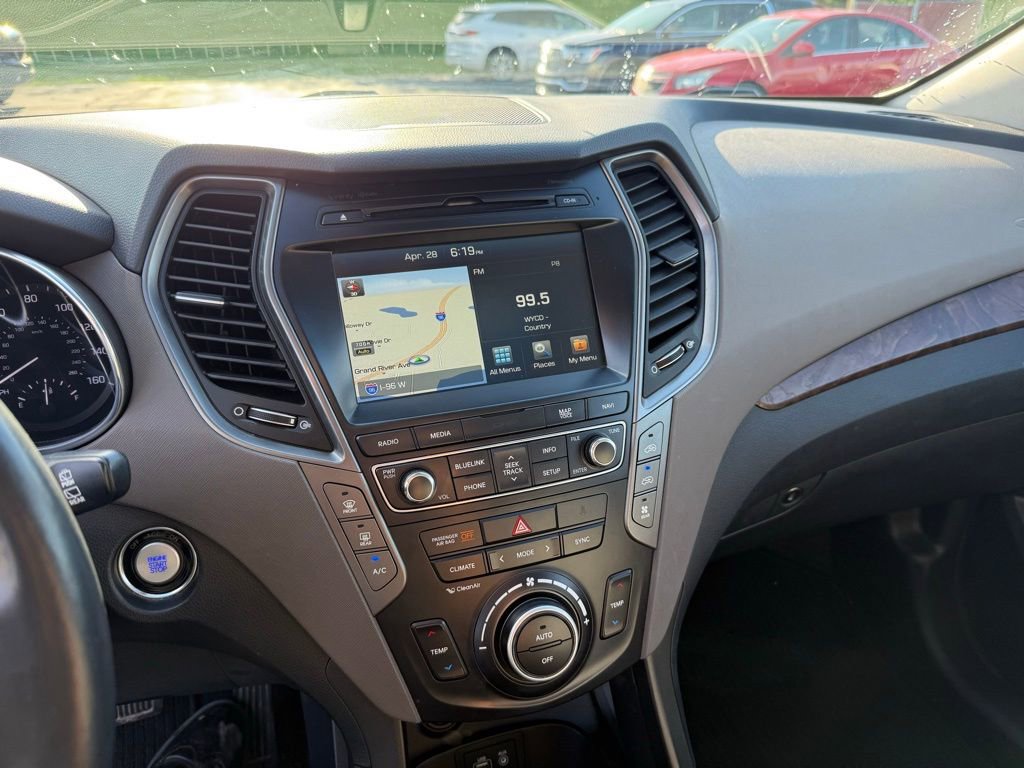 Used 2018 Hyundai Santa Fe Limited AWD/4WD image 11