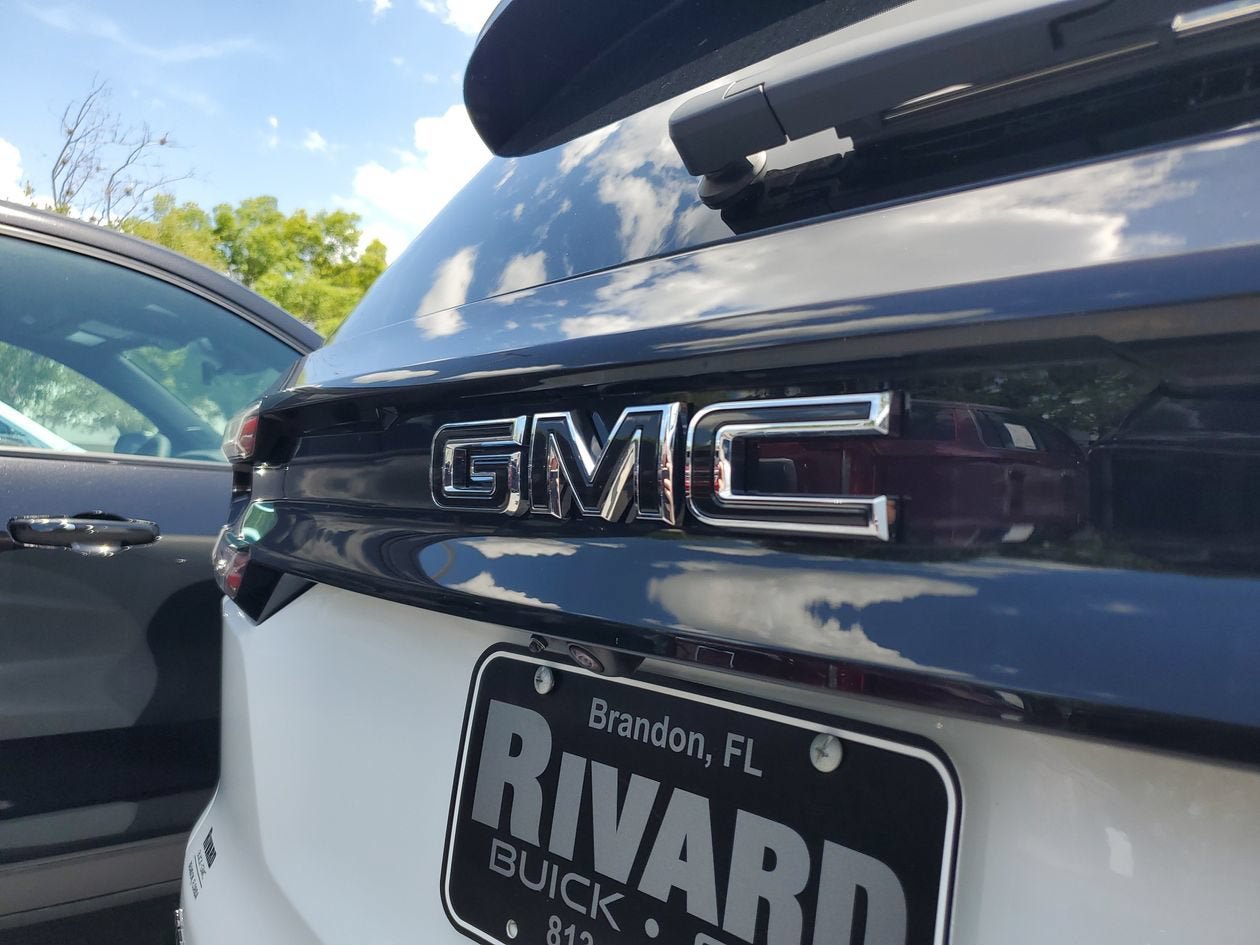 New 2026 GMC Acadia Elevation w/ Black Edition FWD image 7
