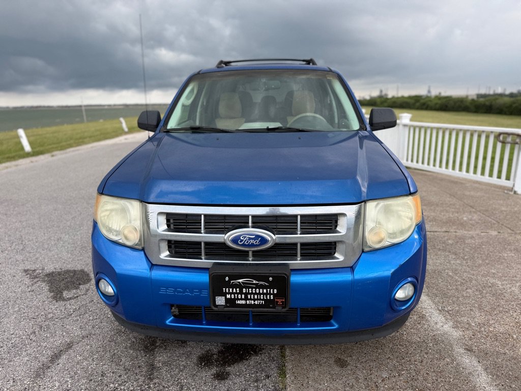 Used 2011 Ford Escape XLT w/ 202A Rapid Spec Order Code FWD image 2
