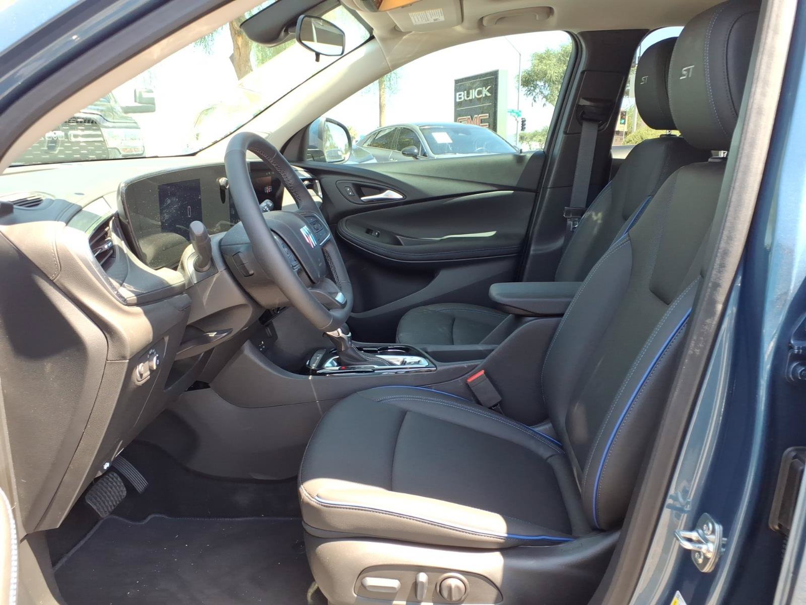 Used 2026 Buick Encore GX Sport Touring w/ Comfort Package FWD image 19